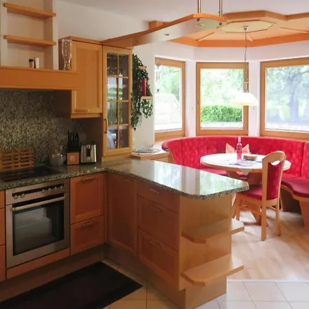 Σπίτι διακοπών Emberger, *