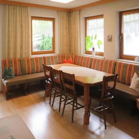 Emberger, 度假居 *